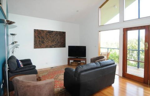 Blue Roo House - Accommodation Australia 3