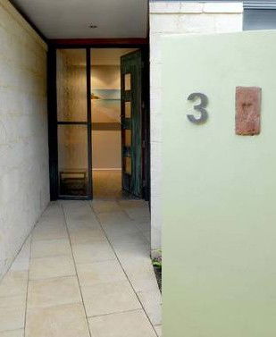 By The Beach B And B Holiday Apartments - Accommodation Australia 0