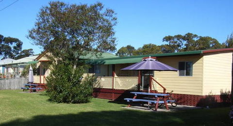 Alonga Cottages - Bed n Breakfasts 0