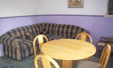 Alonga Cottages - Bed n Breakfasts 2