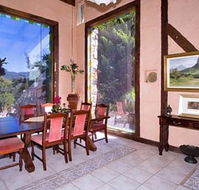 Castle On The Hill Bed and Breakfast - Local Tourism