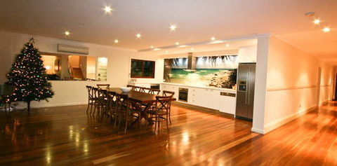 Away On Shirley Lane - Local Tourism 1