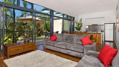 Aamber Beach House At Kiah - Australia Shopping 5