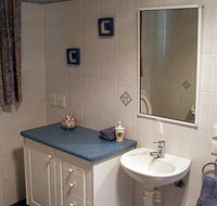 Blue Wren Cottage - Coolabah - Accommodation Australia
