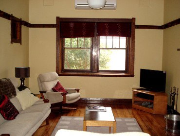 Batlow House - Accommodation Australia 4