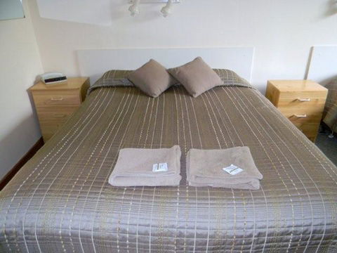 Bombala Maneroo Motel - Australia Shopping 0