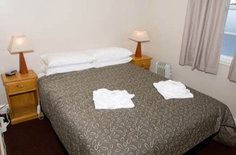 Alpine Hotel - Bed n Breakfasts 1