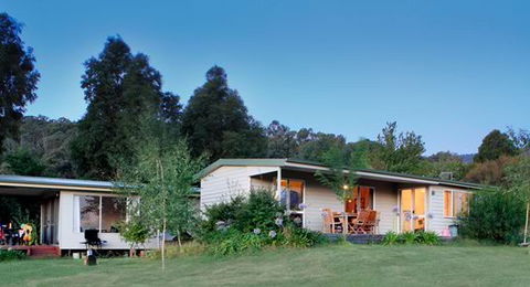 Queens Cottage - Accommodation Australia 0