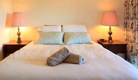 Queens Cottage - Accommodation Australia 3
