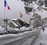 Kasees Apartments and Mountain Lodge - Accommodation Australia