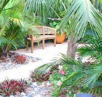 Azura Beach House Bed and Breakfast - Accommodation Australia