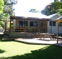 Pine Cottage - Accommodation Australia