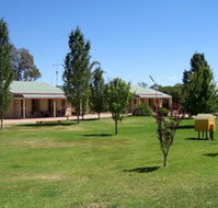 Narrandera Caravan Park - Accommodation Australia