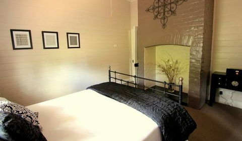 Annie's Folly Boutique Accommodation - Accommodation Australia 1