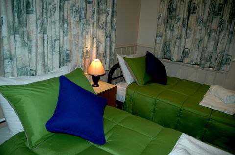 Carrs Hunter Valley Macadamia Farm Guest House - Accommodation Australia 2