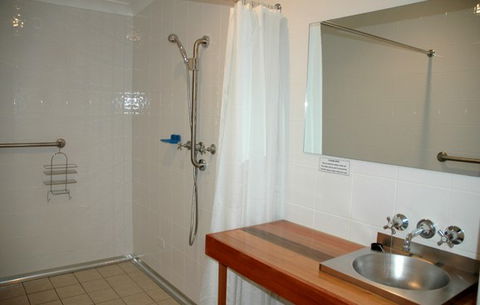 Carrs Hunter Valley Macadamia Farm Guest House - Accommodation Australia 3