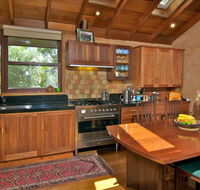 Bodhi Cottages - Mountaintop Villa - Accommodation Australia