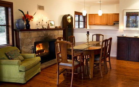A Church And Homestead In Mudgee - Accommodation Australia 3