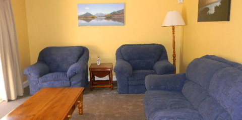 Chuck's Place - Local Tourism 4