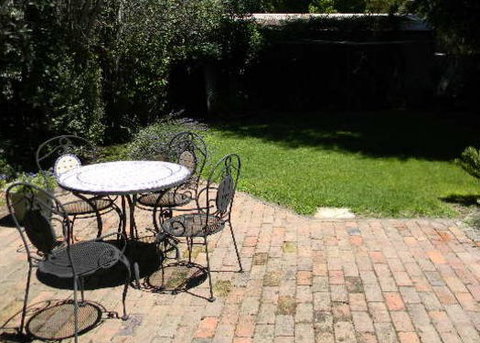 Chuck's Place - Local Tourism 5