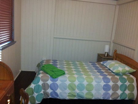 Auckland Street Queenslander - Accommodation Australia 4