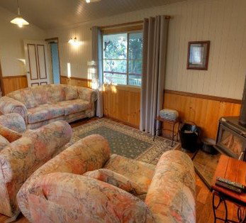 Accommodation Creek Cottages - Accommodation Australia 3