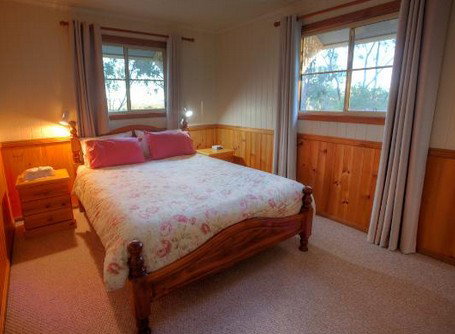 Accommodation Creek Cottages - Accommodation Australia 4