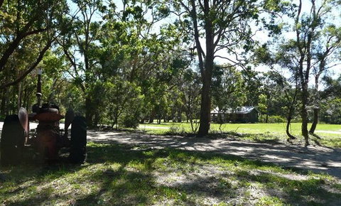 Possums Hollow And Hooters Hut - Accommodation Australia 2