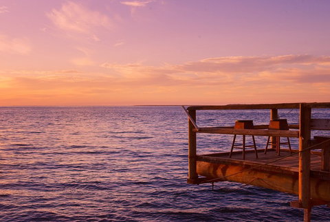 Straddie Bungalows - Local Tourism 3