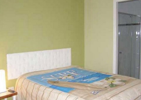 Amity Shaws - Bed n Breakfasts 2