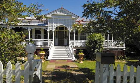 Wiss House Bed And Breakfast - Local Tourism 3