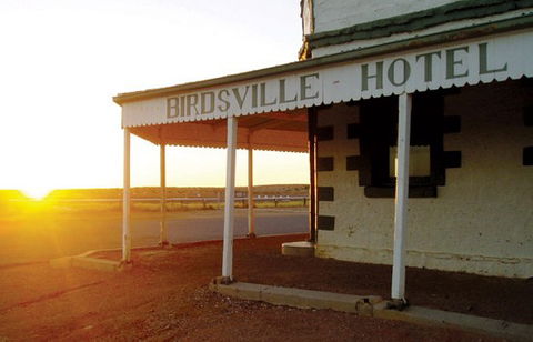Birdsville Hotel - The Outback Loop - Local Tourism 0