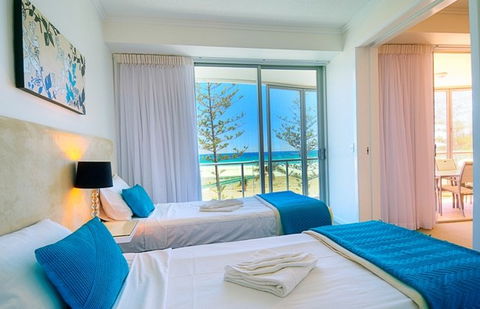 Reflection Tower Two - Accommodation Australia 2