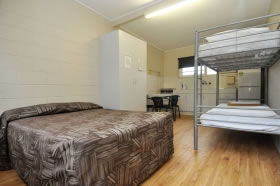 Nobby Beach Holiday Village - Accommodation Australia 10