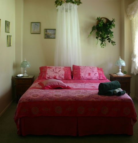 Riviera Bed And Breakfast - Accommodation Australia 3