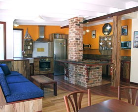 Admiral Stirling Inn - Local Tourism 0