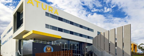 Atura Dandenong - Bed n Breakfasts 5