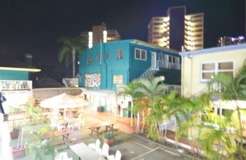 Backpackers In Paradise - Accommodation Australia 1
