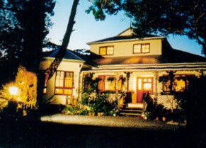 Amber Lodge Bed & Breakfast Tamborine Mountain - Local Tourism 0
