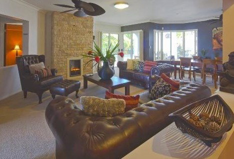 Avon Lodge Bribie Island - Accommodation Australia 3