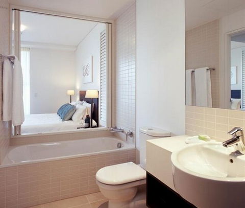 Cairns Harbour Lights Hotel - Local Tourism 3