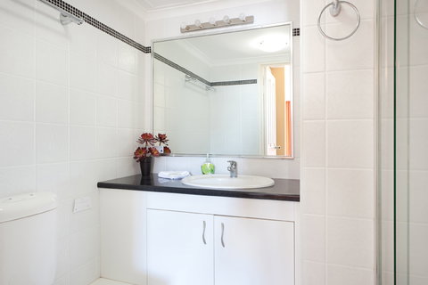 Apartment 27 Aristocrat Apartments - Accommodation Australia 7