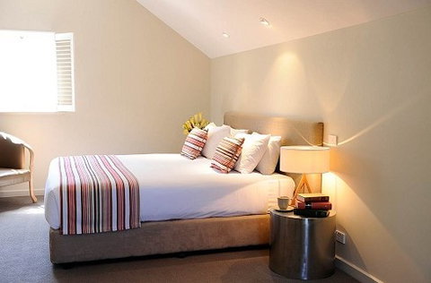 The Haus Studio Apartments - Accommodation Australia 6