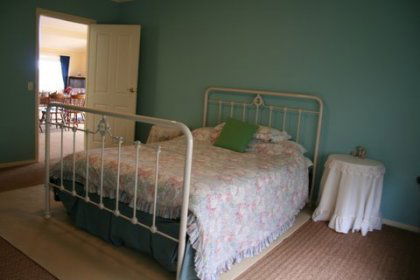 Emu Bay Lodge - Local Tourism 2