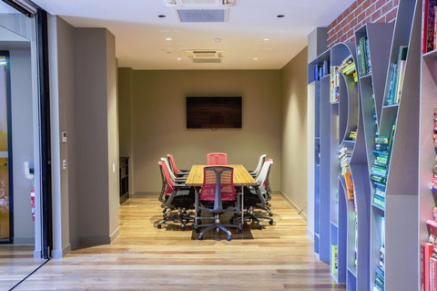 TRYP Brisbane - Bed n Breakfasts 6