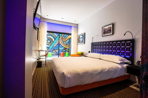 TRYP Brisbane - Bed n Breakfasts 7