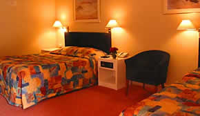 All Seasons Central Court Motel - Local Tourism 1
