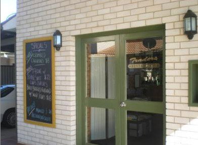 Tamworth Motor Inn - Accommodation Australia 3