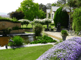 Lochinvar - Accommodation Australia