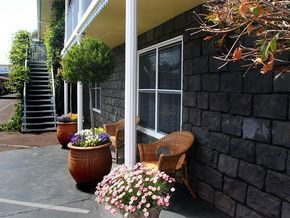 Central Motel Port Fairy - Local Tourism 2